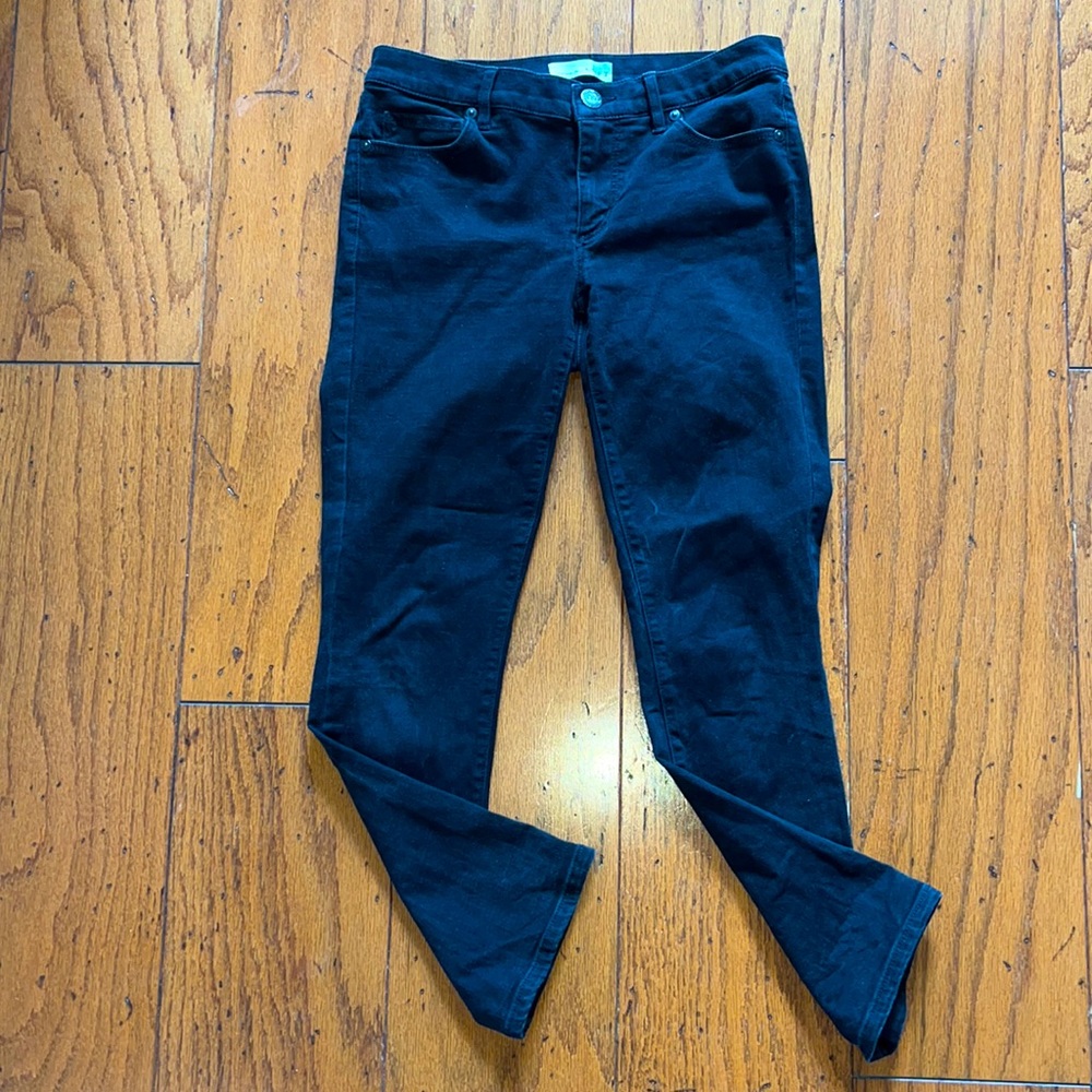 Cute, Loft, size 2, black modern kick crop jeans- excellent condition